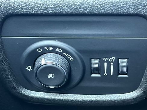 Used 2023 Jeep Grand Cherokee L Limited AWD/4WD image 20
