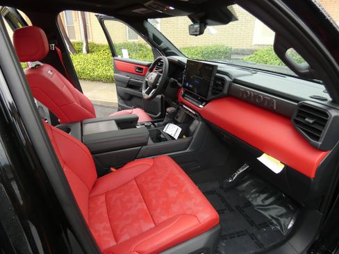 Used 2025 Toyota Tundra TRD Pro image 28