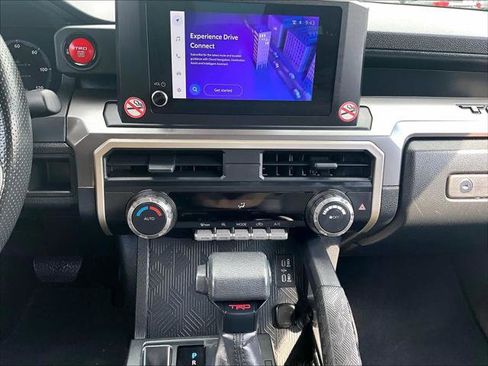 Certified 2024 Toyota Tacoma TRD Off-Road AWD/4WD image 25