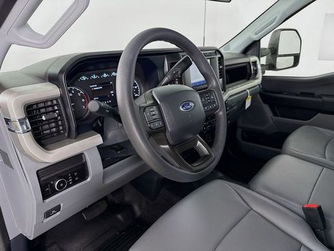 Used 2024 Ford F250 XL w/ XL Chrome Package AWD/4WD image 10