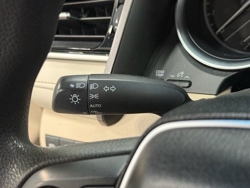 Used 2018 Toyota Camry LE w/ Audio Package image 16