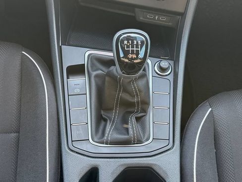 Used 2023 Volkswagen Jetta Sport FWD image 19