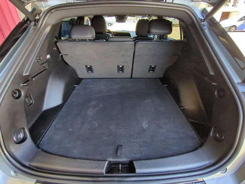 Used 2024 Chevrolet Equinox EV RS FWD image 25