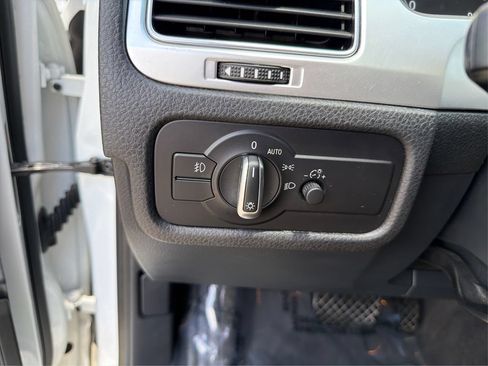 Used 2015 Volkswagen Touareg VR6 AWD/4WD image 19