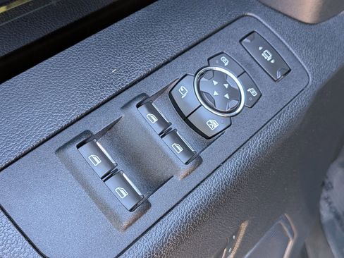 Used 2019 Ford F250 Platinum w/ Platinum Ultimate Package AWD/4WD image 12