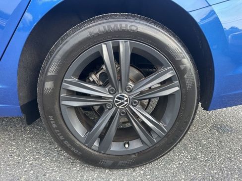 Used 2024 Volkswagen Jetta SE image 30