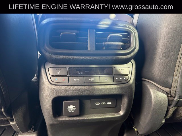 Used 2025 Honda Pilot Elite image 19