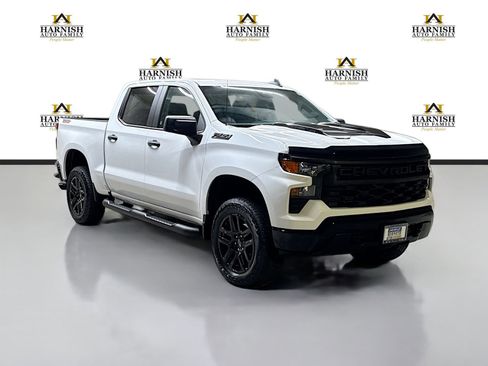 Used 2025 Chevrolet Silverado 1500 Custom Trail Boss w/ Turbomax Blackout Package image 3