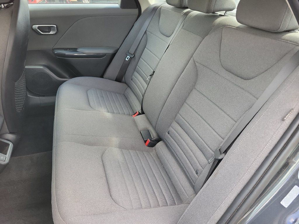 Used 2025 Kia K4 EX FWD image 16