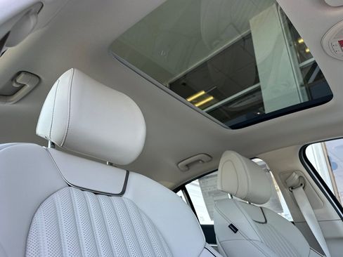 New 2026 Genesis G70 2.5T Prestige image 17