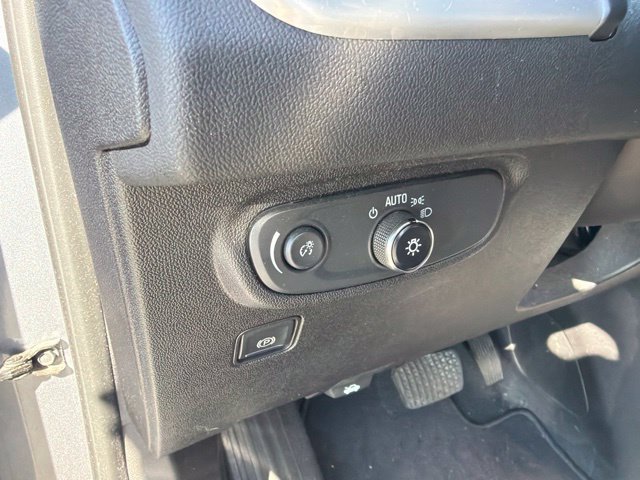 Used 2018 GMC Terrain SLE w/ Driver Convenience Package AWD/4WD image 40