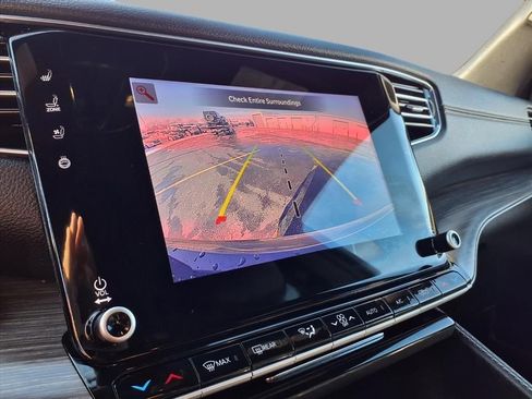 Used 2024 Jeep Wagoneer L Series II w/ Flexible Seating Group image 6