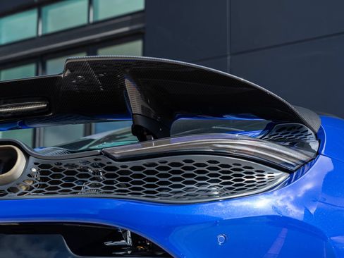 Used 2026 McLaren 750S RWD image 18