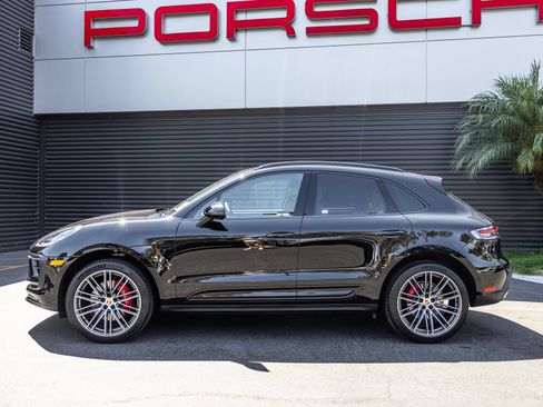 Certified 2026 Porsche Macan S AWD/4WD image 2