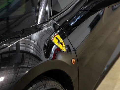 Used 2019 Ferrari 488 GTB RWD image 12