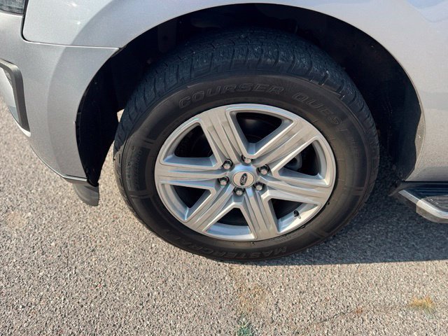 Used 2020 Ford Expedition XLT w/ Equipment Group 202A RWD image 8