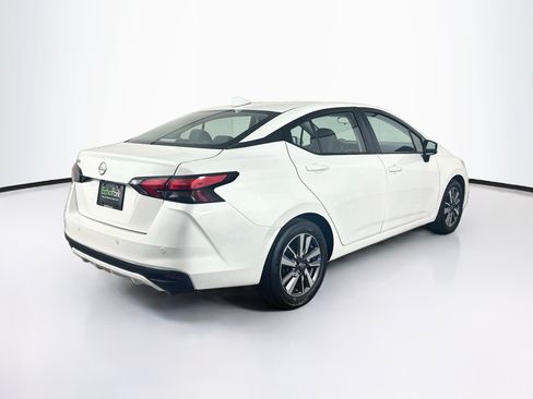 Used 2025 Nissan Versa SV FWD image 9