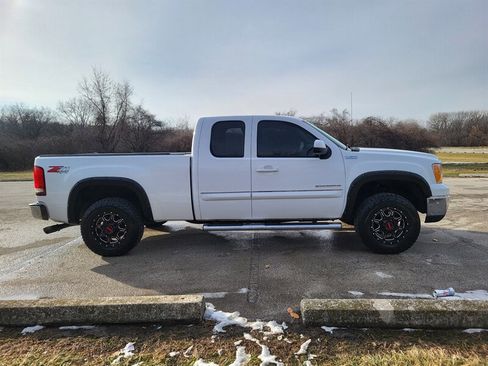 Used 2011 GMC Sierra 1500 SLT w/ All-Terrain Package image 6