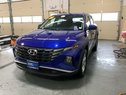 Used 2023 Hyundai Tucson SE AWD/4WD image 3