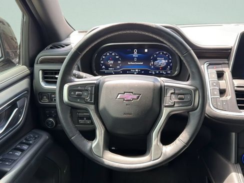 Used 2022 Chevrolet Suburban Z71 w/ Off-Road Capability Package AWD/4WD image 12