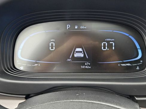 Certified 2024 Hyundai Venue SEL FWD image 26