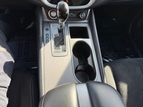 Used 2021 Nissan Murano SV AWD/4WD image 17