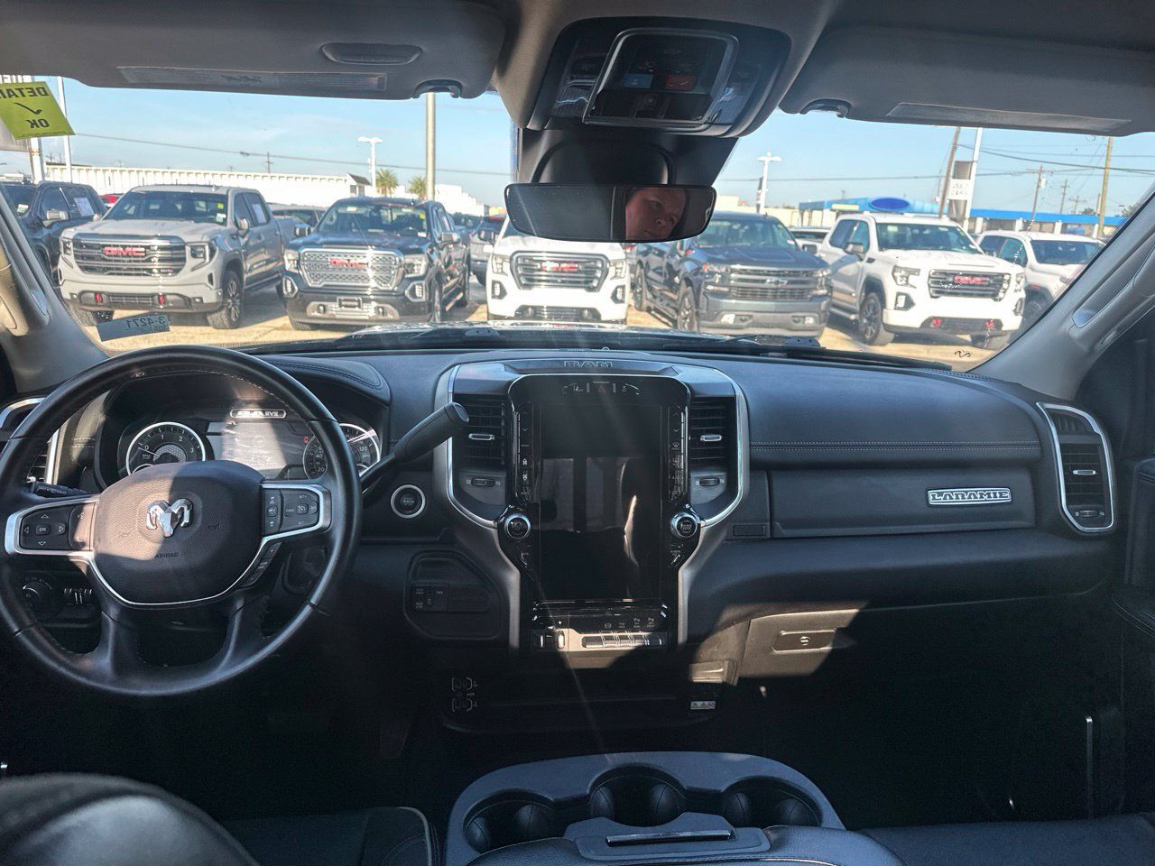 Used 2024 RAM 2500 Laramie w/ Safety Group AWD/4WD image 9