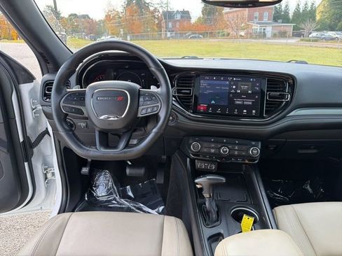 Used 2022 Dodge Durango GT image 17