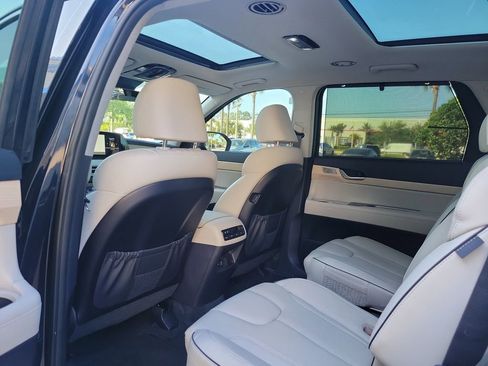 Used 2024 Hyundai Palisade Limited image 13