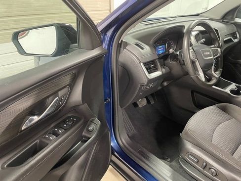 Used 2023 GMC Terrain SLE w/ Driver Convenience Package FWD image 10