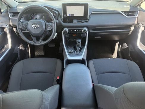 Used 2023 Toyota RAV4 LE AWD/4WD image 12