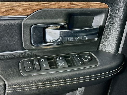 Used 2017 RAM 2500 Laramie w/ Off Road Package image 15