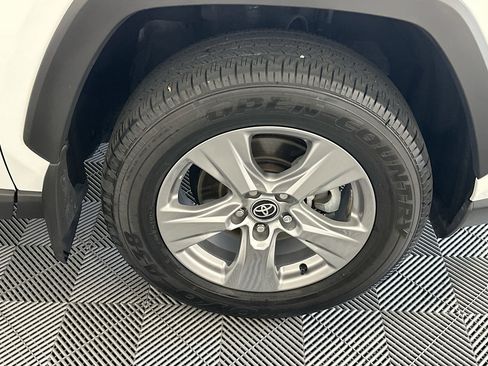 Used 2024 Toyota RAV4 XLE FWD image 11
