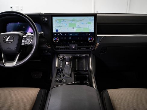 Used 2024 Lexus GX 550 image 33