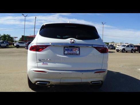 Used 2024 Buick Enclave Premium image 7