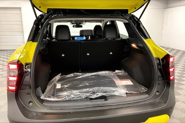 New 2026 Nissan Kicks SR w/ Cold Weather Package FWD image 42