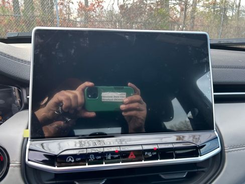 New 2026 Jeep Compass Limited w/ Sun, Sound & Navigation Group image 16