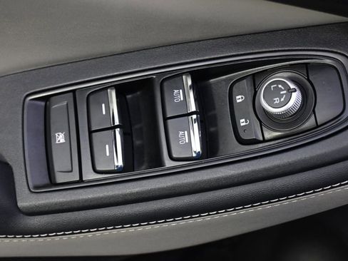 Used 2024 Subaru Forester Limited image 24