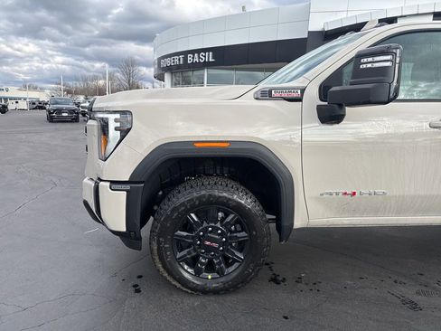 New 2026 GMC Sierra 2500 AT4 image 5