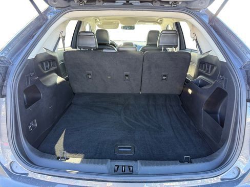 Used 2023 Ford Edge SEL image 17