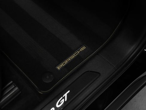 Certified 2022 Porsche Cayenne Turbo GT image 32