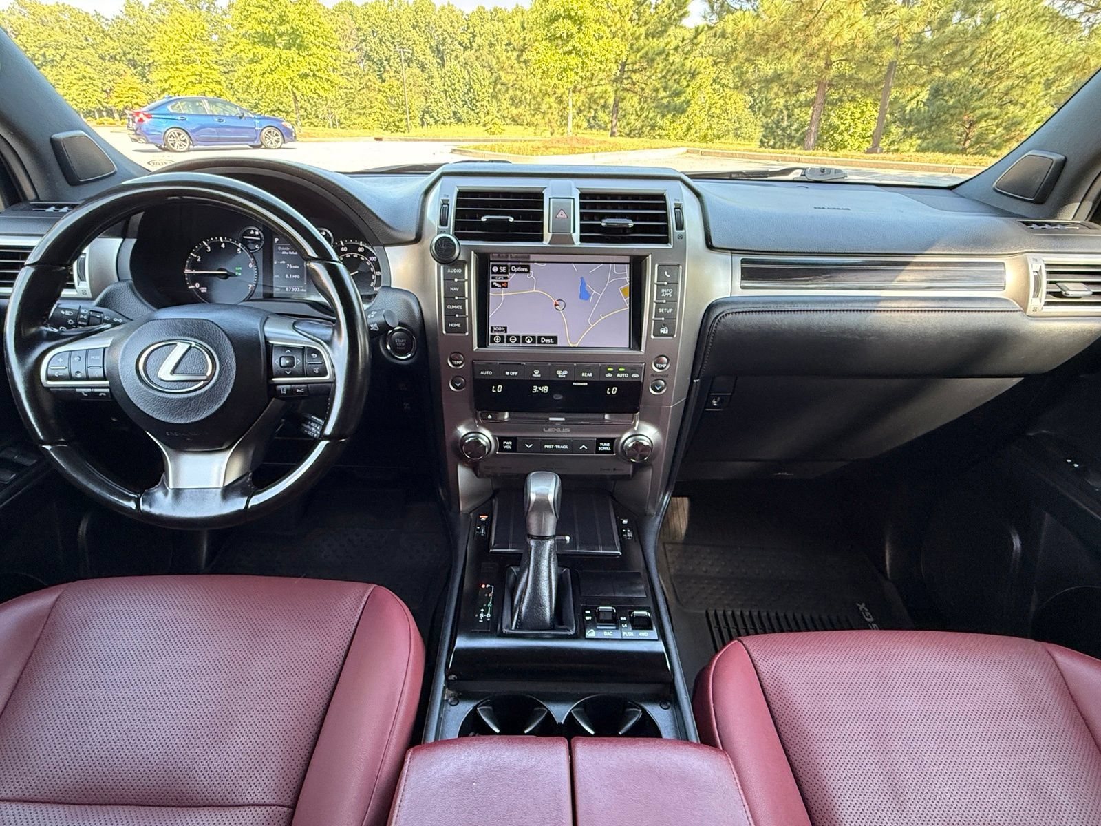 Used 2021 Lexus GX 460 Premium w/ Accessory Package AWD/4WD image 23