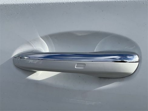 Used 2023 Mercedes-Benz C 300 Sedan image 44