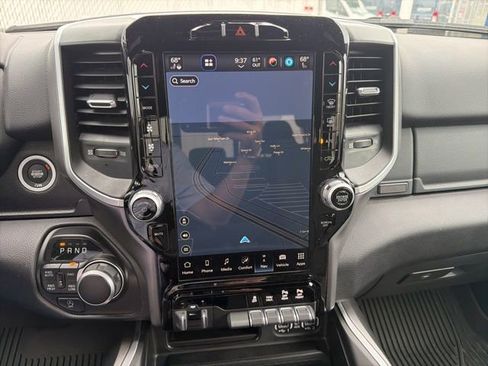 Used 2023 RAM 1500 Big Horn AWD/4WD image 3
