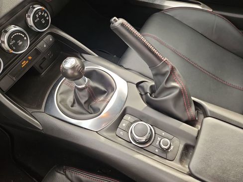 Used 2017 MAZDA MX-5 Miata Grand Touring image 25