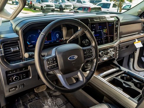 Used 2023 Ford F250 Lariat w/ Lariat Ultimate Package image 16