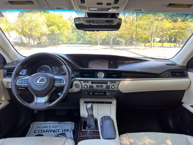 Used 2016 Lexus ES 350 w/ Luxury Package w/Wood Trim FWD image 26
