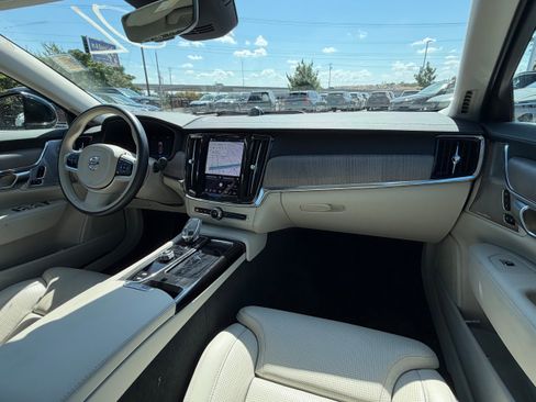 Certified 2024 Volvo S90 T8 Ultimate AWD/4WD image 13