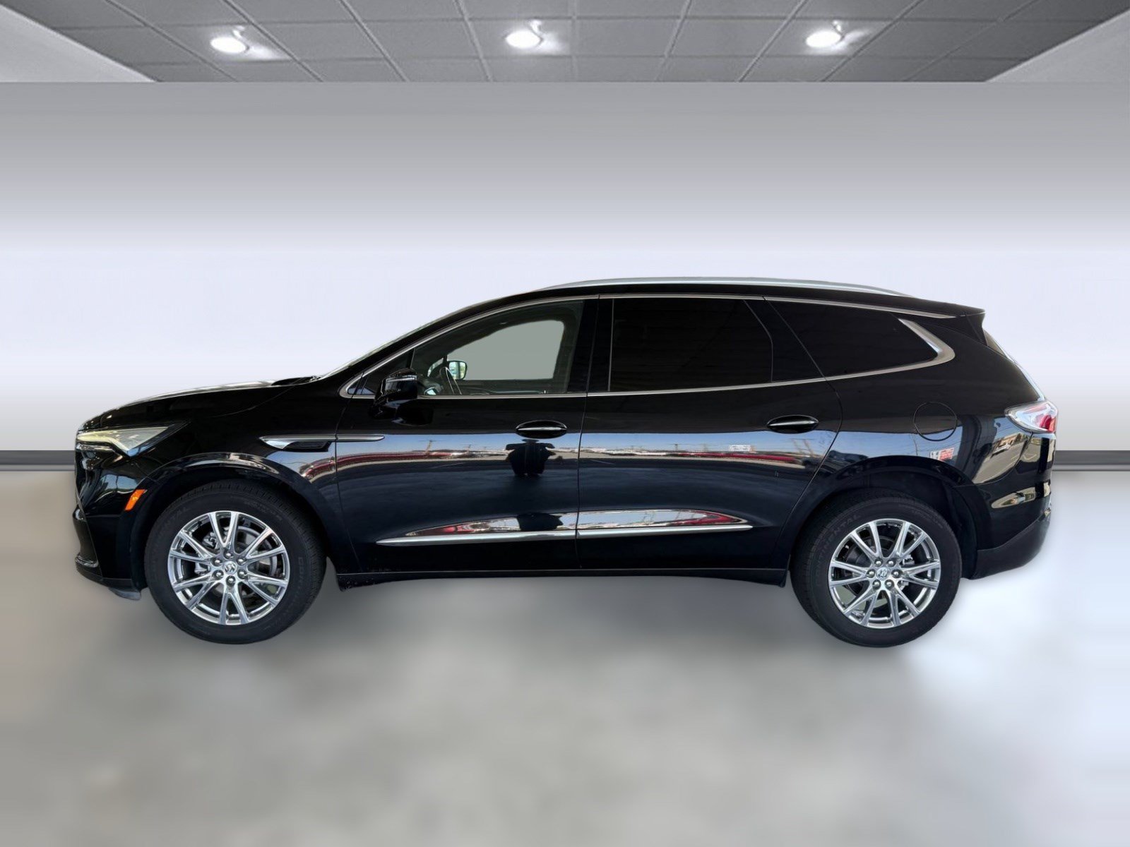 Used 2023 Buick Enclave Essence w/ Experience Buick Package FWD image 2
