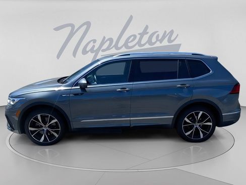 Used 2024 Volkswagen Tiguan SEL R-Line AWD/4WD image 6